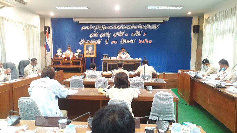 การประชุมสภาเทศบาลตำบลปากนำ้หลังสวน สมัยสามัญ สมัยที่ 3 ครั้งที่ 1 ในวันพฤหัสบดีที่ 13 สิงหาคม 2563 (6 ภาพ)