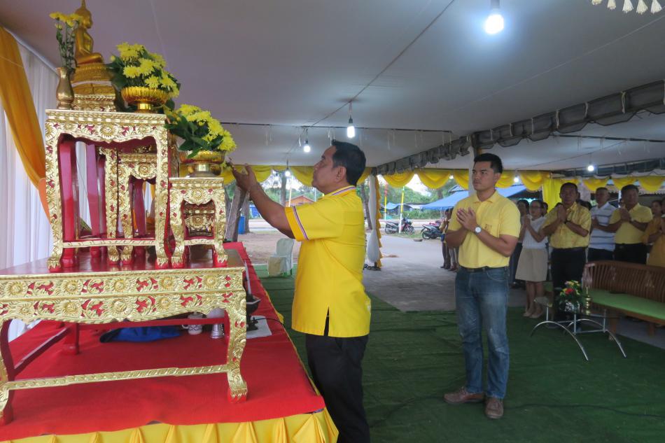 ร่วมพิธีสมโภชเทียนพรรษา ณ เวทีกลางชายทะเลปากน้ำหลังสวน (6 ภาพ)