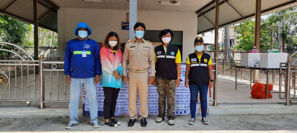 เทศบาลตำบลปากนำ้หลังสวน โดยกองสาธารณสุขและสิ่งแวดล้อม ได้จัดกิจกรรมรณรงค์ฉีดวัคซีนป้องกันโรคพิษสุนัขบ้าแก่สัตว์เลี้ยง(สุนัขและแมว) ประจำปี 2564 ณ ศูนย์หมู่บ้านหมู่ที่ 1 วันที่ 15 มีนาคม 2564 (6 ภาพ)