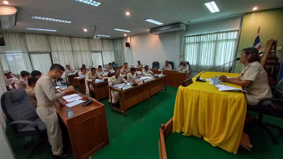 ประชุมสภาเทศบาลตำบลปากน้ำหลังสวน สมัยสามัญ สมัยที่ 3 ครั้งที่ 2 ประจำปี พ.ศ.2567